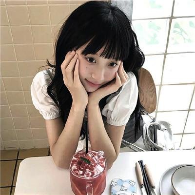 地铁女孩